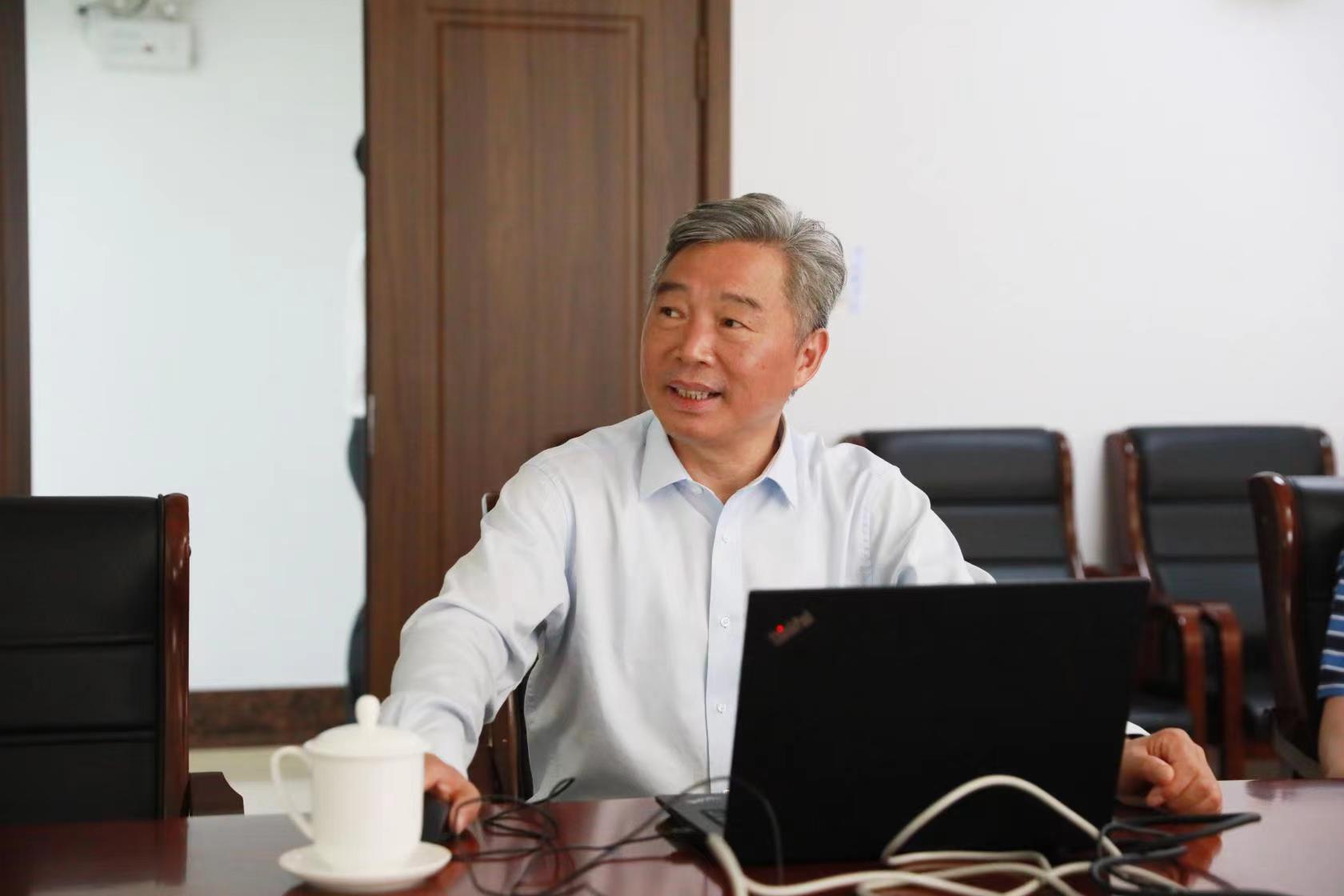 重庆大学党委常委、常务副校长刘汉龙为集团高质量发展传经送宝